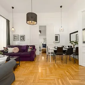 Apartament Black & White, Budapeszt