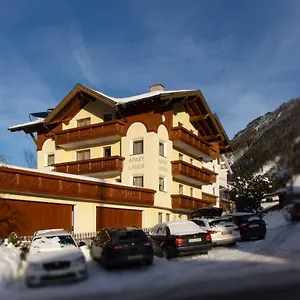 Apartment Laver