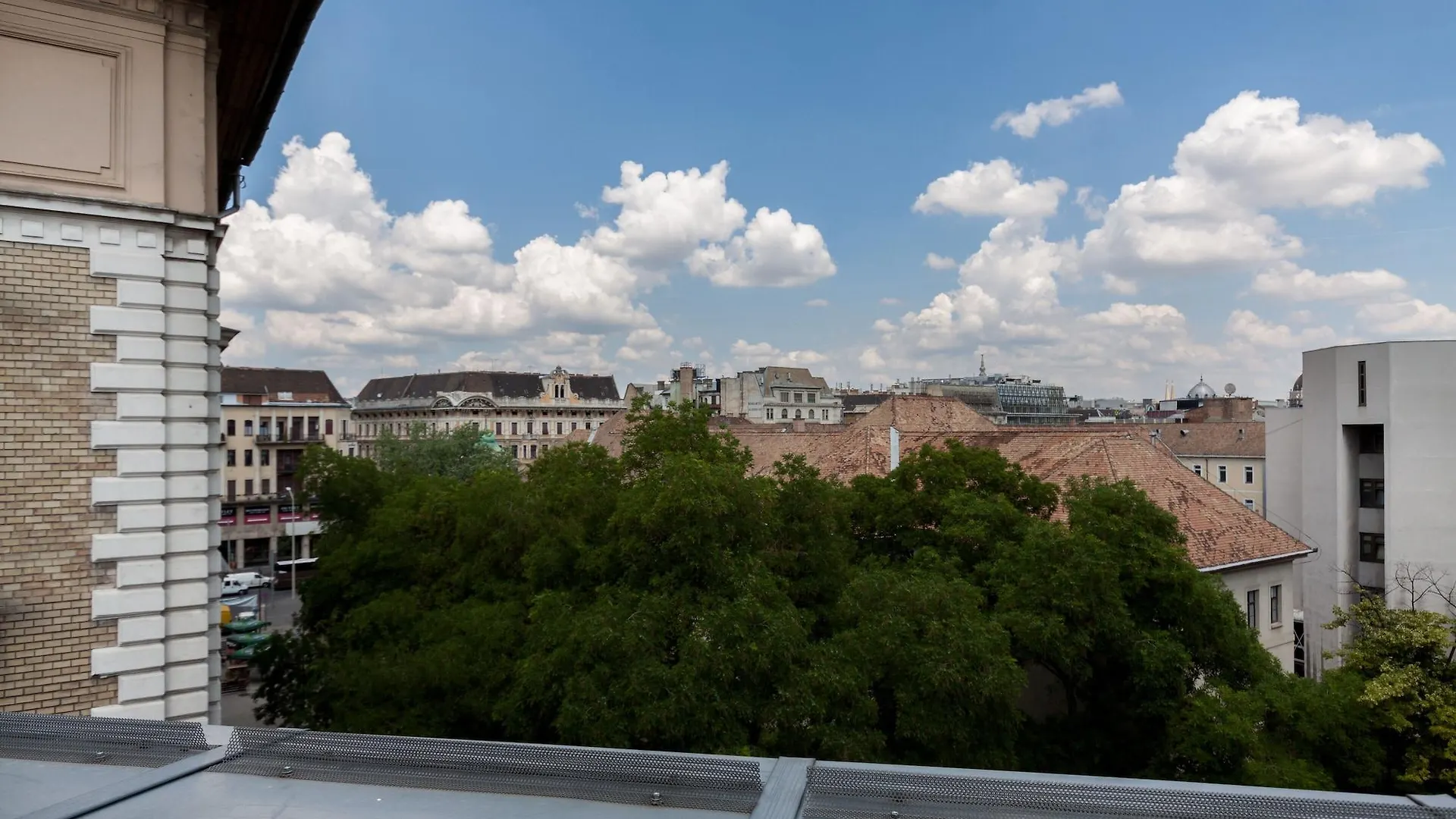 Grand Budapest Apartments Aparthotel