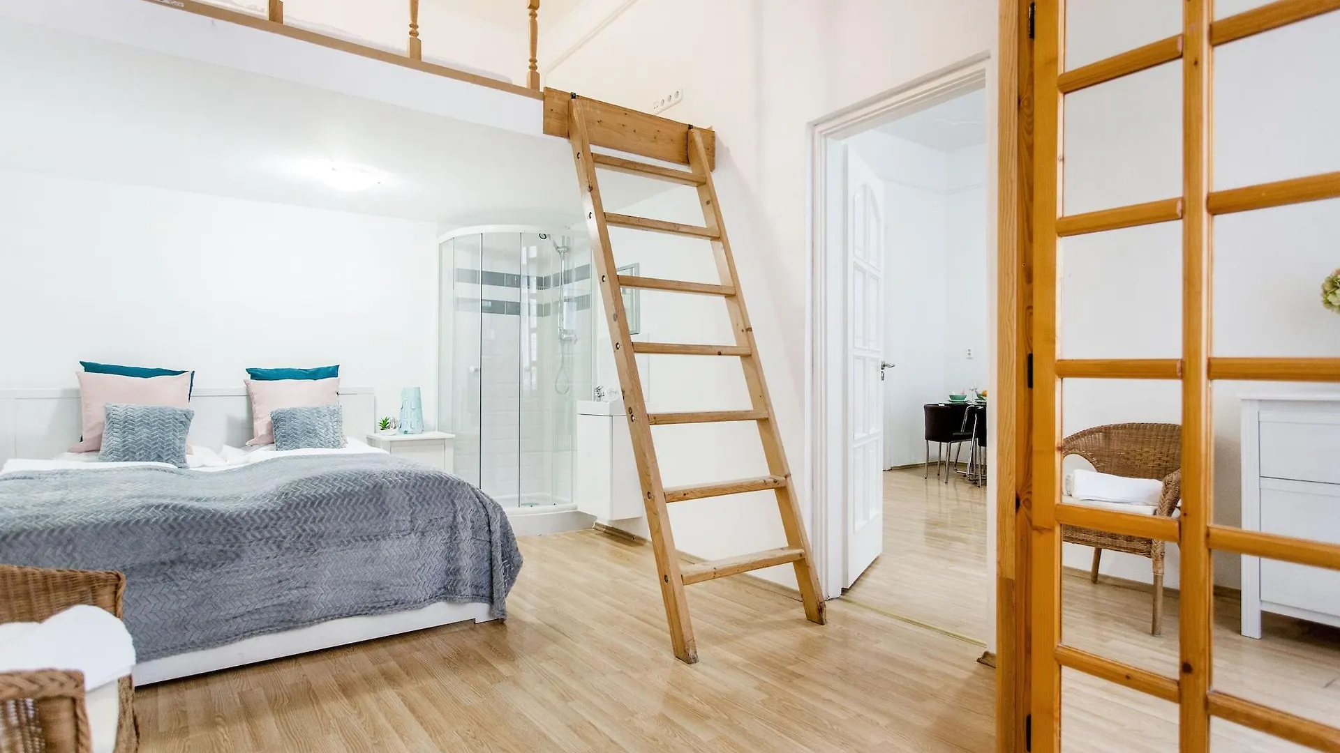 Grand Budapest Apartments Aparthotel